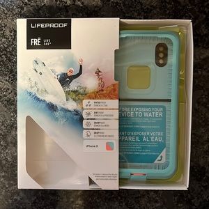 iPhone X life proof case